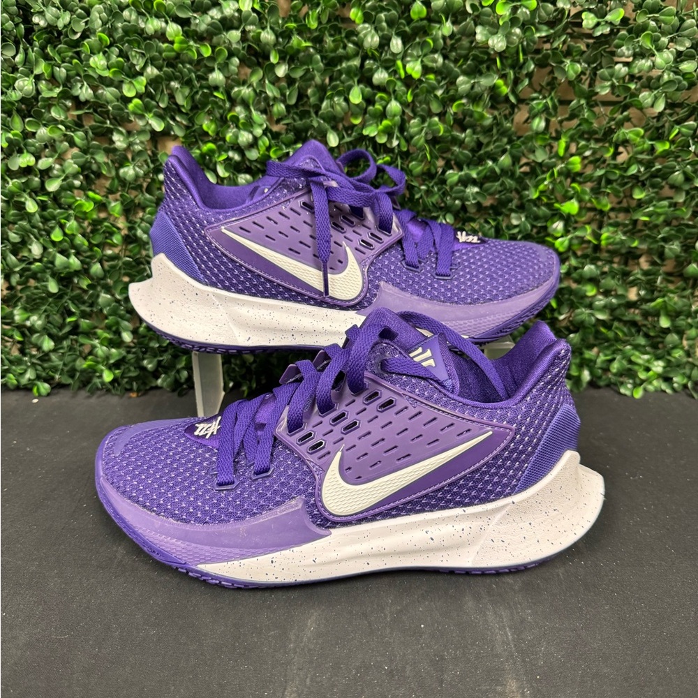 Nike Kyrie Low 2 Court Purple' - M7